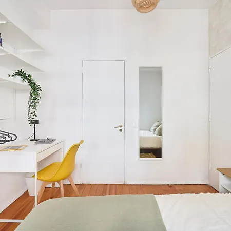Δωμάτια σε οικογενειακή κατοικία With Private Bathroom In Santos Lisboa
