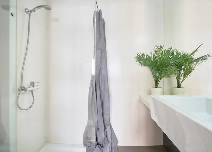 With Private Bathroom In Santos Accommodatie bij particulieren