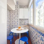 Homestay szállás With Private Bathroom In Santos Lisboa