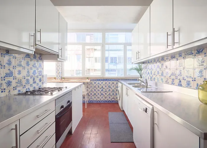 With Private Bathroom In Santos * Лиссабон