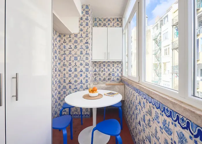 Проживание в семье With Private Bathroom In Santos Лиссабон