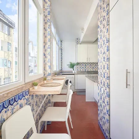 With Private Bathroom In Santos Alloggio in famiglia Lisbona